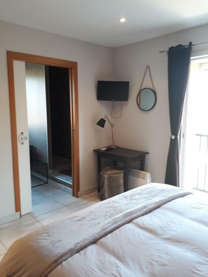 Guest House Domaine Des Grouilleres Saint-Clair-du-Rhone Buitenkant foto